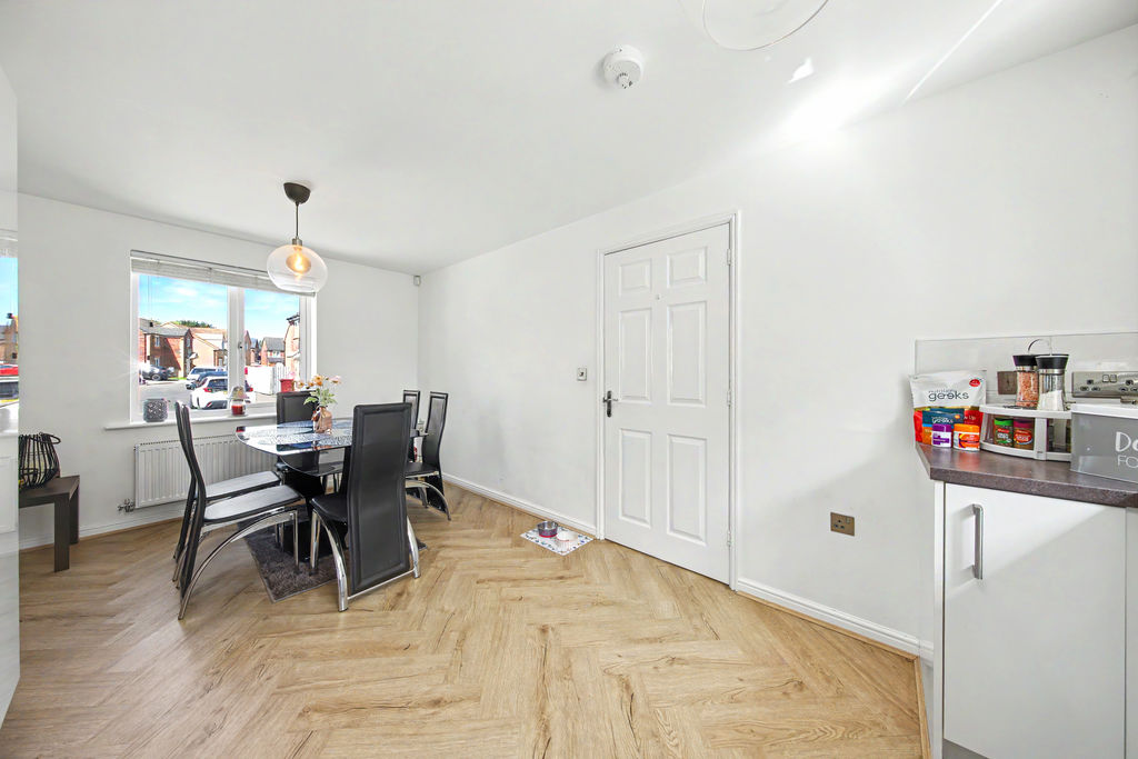 Masefield Avenue Holmewood